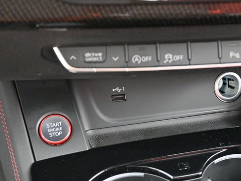 Used 2024 Audi S4 Premium Plus w/ Premium Plus Package AWD/4WD image 22