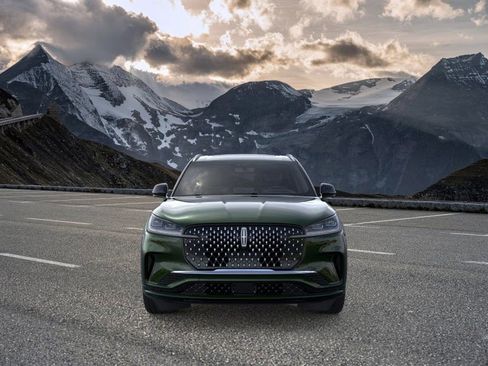 New 2025 Lincoln Aviator Black Label image 6