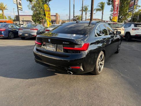 Used 2021 BMW 330i Sedan w/ Driving Assistance Package RWD image 3