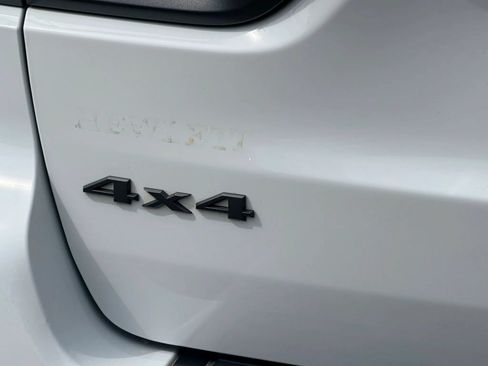 Used 2019 Jeep Grand Cherokee High Altitude AWD/4WD image 8