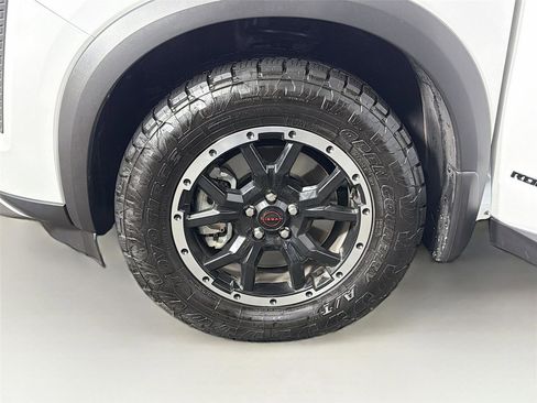 Used 2026 Nissan Pathfinder Rock Creek AWD/4WD image 32