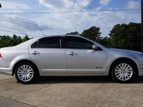 Used 2010 Ford Fusion Hybrid FWD image 3