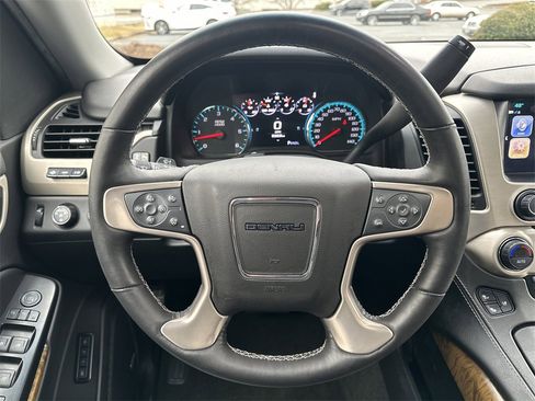 Used 2017 GMC Yukon Denali w/ Open Road Package image 25