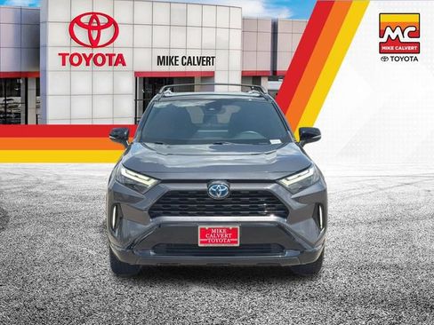 Used 2024 Toyota RAV4 XSE AWD/4WD image 8