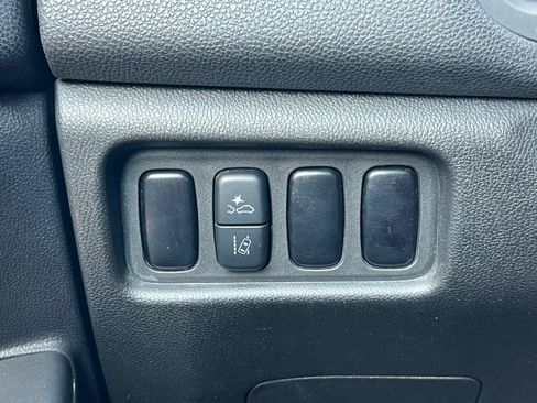 Used 2024 Mitsubishi Outlander Sport ES AWD/4WD image 17