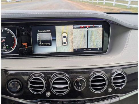 Used 2016 Mercedes-Benz S 550 4MATIC Sedan w/ Premium Package image 27