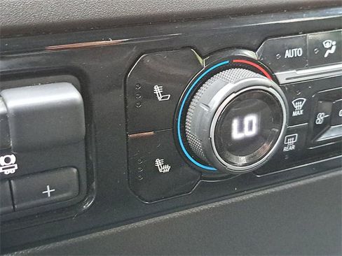 Used 2025 Chevrolet Silverado 1500 LT image 15