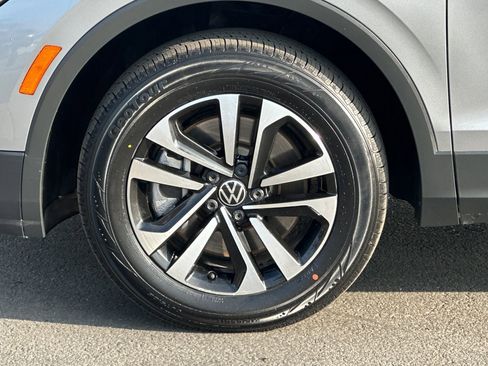 Used 2022 Volkswagen Tiguan S image 28