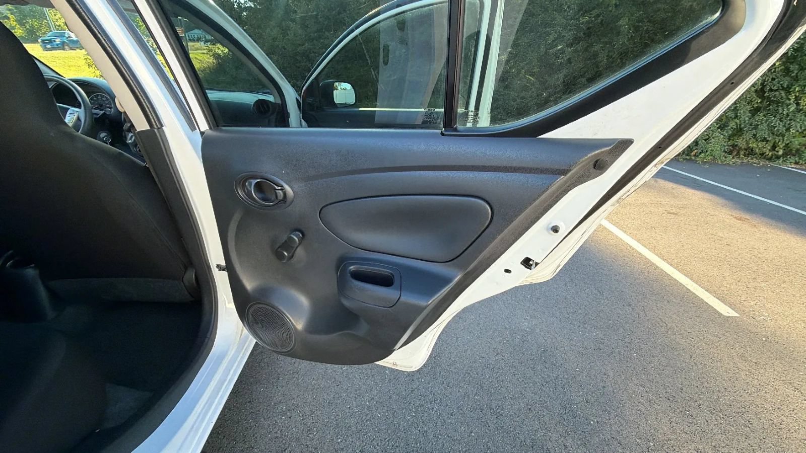 Used 2015 Nissan Versa S Plus FWD image 35