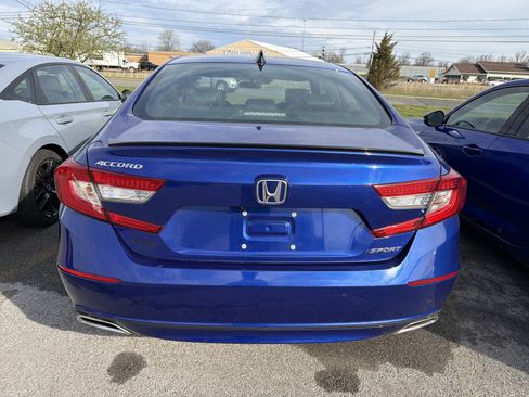 Used 2022 Honda Accord Sport image 6