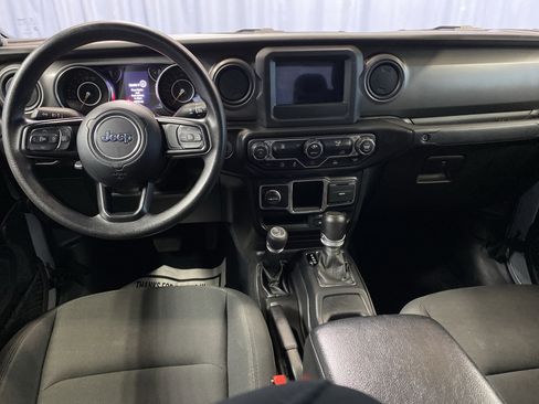 Certified 2022 Jeep Gladiator Sport image 29