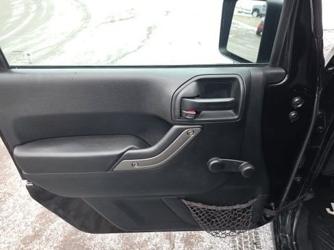 Used 2018 Jeep Wrangler Sport w/ Connectivity Group image 14