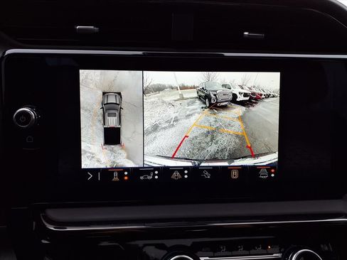 Certified 2024 GMC Sierra 1500 AT4X image 8