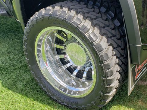 Used 2022 Chevrolet Silverado 3500 LTZ w/ LTZ Texas Edition image 5