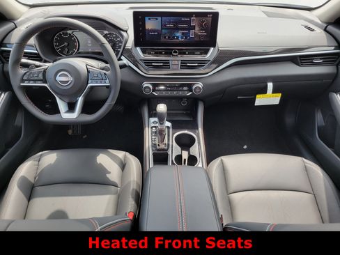 Certified 2025 Nissan Altima 2.5 SR w/ SR Premium Package FWD image 9