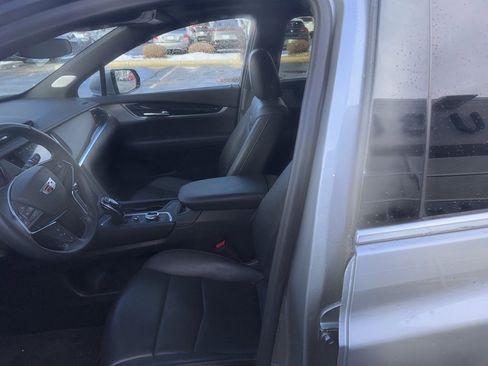 Used 2025 Cadillac XT5 Premium Luxury image 9