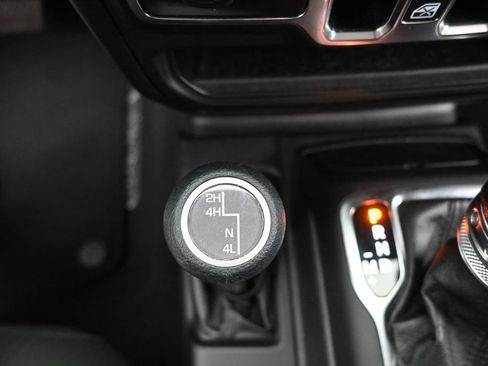 Used 2021 Jeep Gladiator Sport AWD/4WD image 33