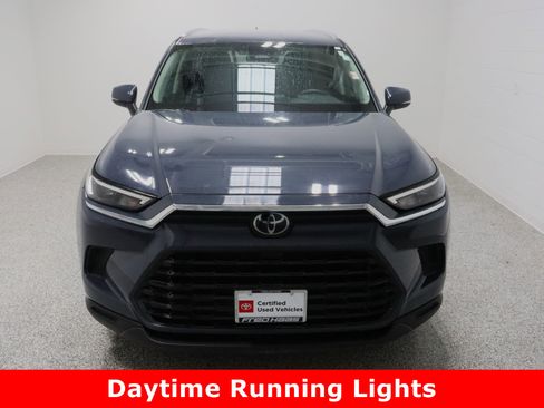 Certified 2025 Toyota Grand Highlander AWD image 3