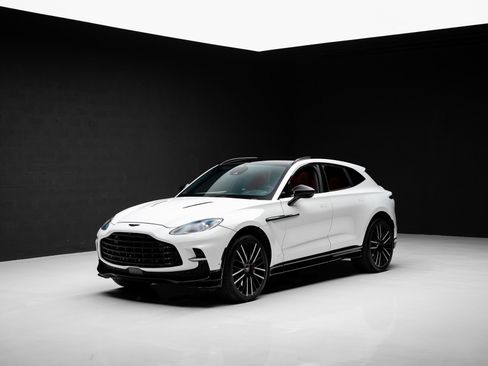 Used 2023 Aston Martin DBX 707 AWD/4WD image 4