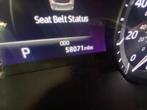 Used 2020 Toyota Highlander XLE AWD/4WD image 17