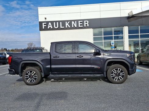 Used 2023 GMC Sierra 1500 AT4 w/ Technology Package image 7