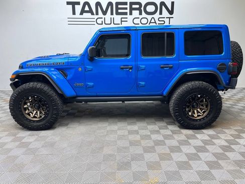 Used 2023 Jeep Wrangler Unlimited Rubicon 392 w/ Xtreme Recon 35" Tire Package AWD/4WD image 6
