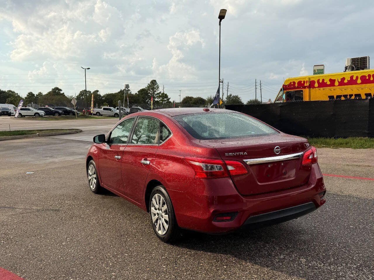 Used 2017 Nissan Sentra SV FWD image 23