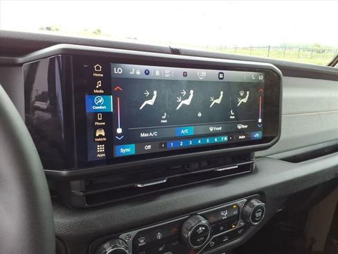 Used 2025 Jeep Wrangler Unlimited Sport AWD/4WD image 21