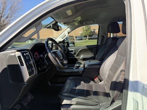 Used 2016 GMC Sierra 3500 Denali w/ Duramax Plus Package image 12