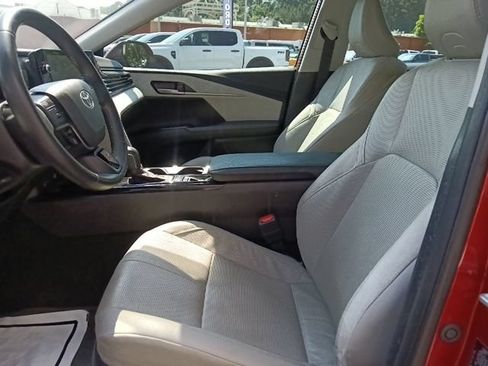 Used 2025 Toyota Camry XLE FWD image 15