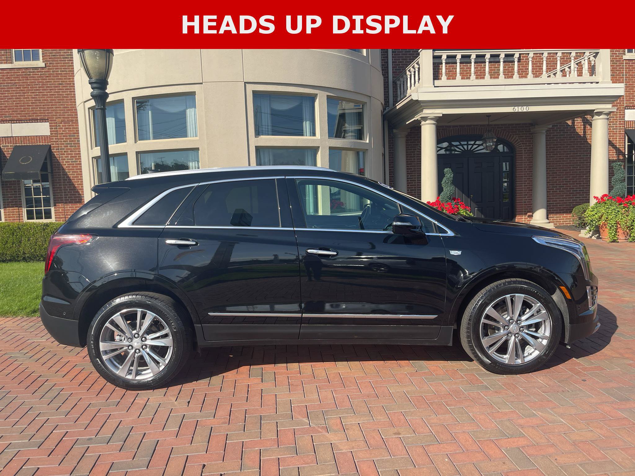 Used 2024 Cadillac XT5 Premium Luxury w/ Technology Package AWD/4WD image 7