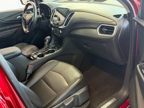 Certified 2022 Chevrolet Equinox Premier FWD image 13