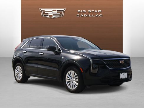 Certified 2024 Cadillac XT4 Luxury FWD image 7