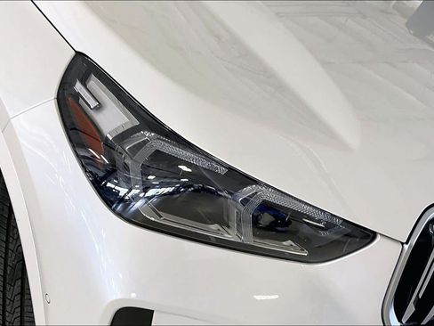 Used 2025 BMW X1 xDrive28i AWD/4WD image 25