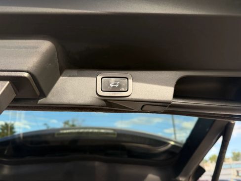 Used 2016 Land Rover Range Rover Sport HSE AWD/4WD image 26