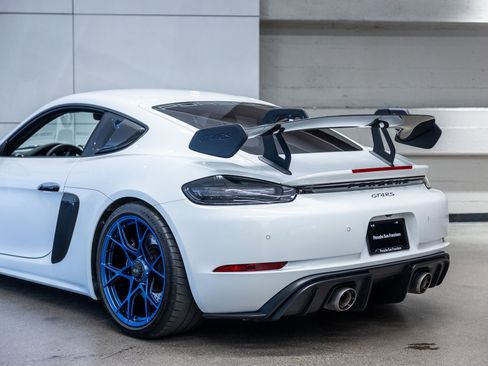 Certified 2025 Porsche 718 Cayman GT4 RS RWD image 31