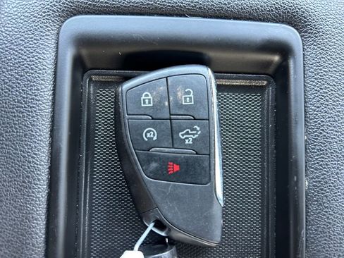 Used 2022 Chevrolet Silverado 1500 LT Trail Boss w/ LT Trail Boss Premium Package AWD/4WD image 47
