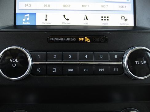 Used 2019 Ford Expedition Platinum image 31