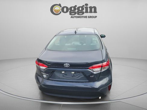 Used 2025 Toyota Corolla LE w/ Convenience Package image 9
