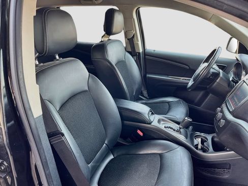 Used 2019 Dodge Journey Crossroad AWD/4WD image 28