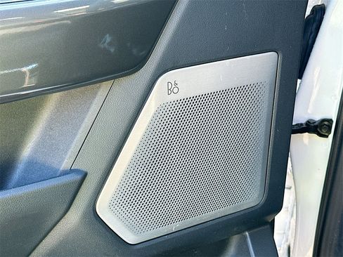 Used 2023 Ford F150 Lariat w/ Equipment Group 502A High image 19