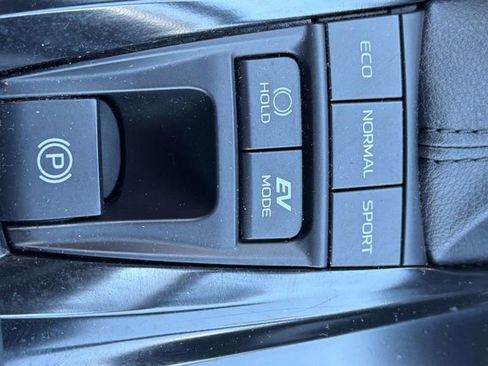 Certified 2025 Toyota Camry SE image 16