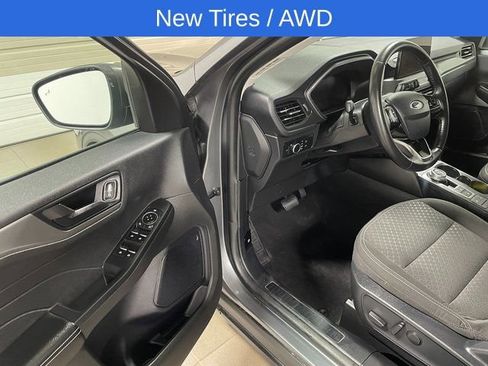 Used 2024 Ford Escape Active AWD/4WD image 10