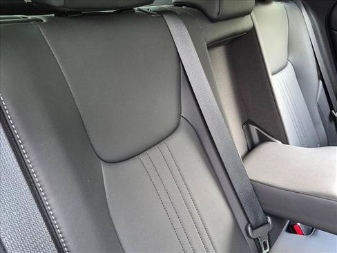 Used 2024 Lexus NX 250 FWD w/ Towing Package (2000 Lbs) image 18