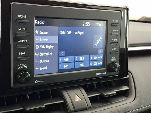 Used 2021 Toyota RAV4 LE AWD/4WD image 6