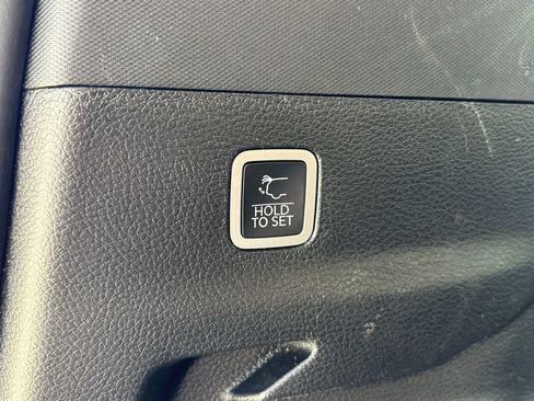 Used 2023 Jeep Grand Wagoneer L Series III w/ Rear Seat Video Group 1 image 20