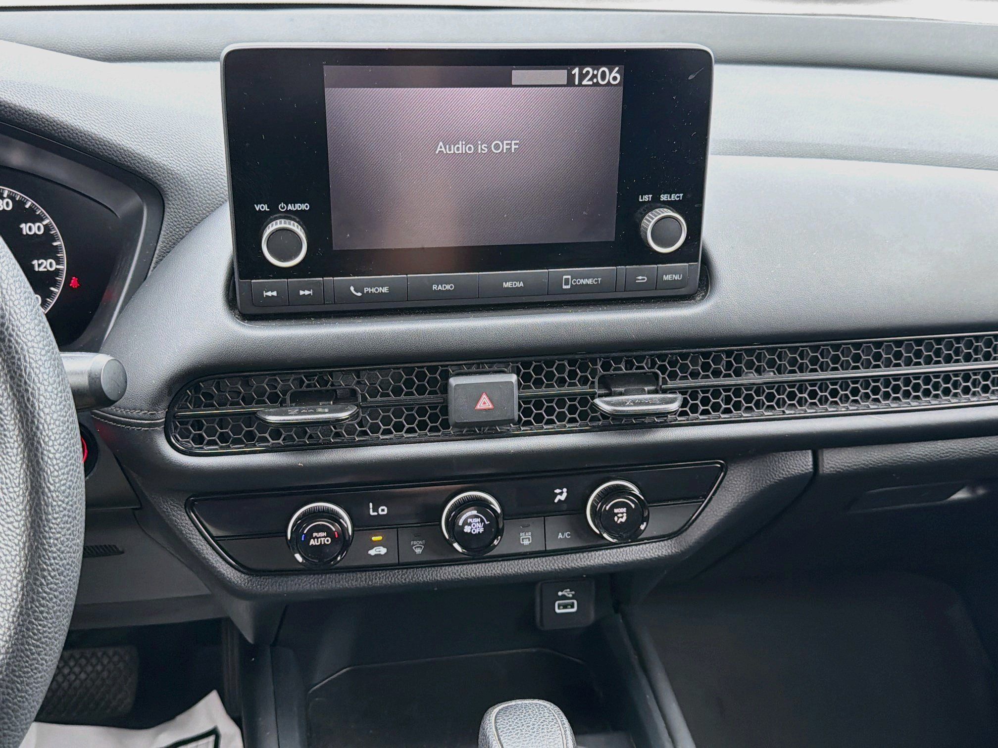 Used 2024 Honda HR-V LX image 25