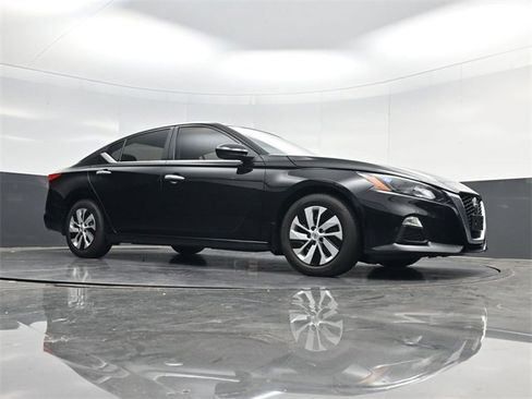 Used 2022 Nissan Altima 2.5 S w/ Driver Assist Package image 45