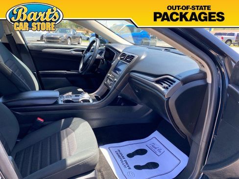 Used 2020 Ford Fusion SE FWD image 13