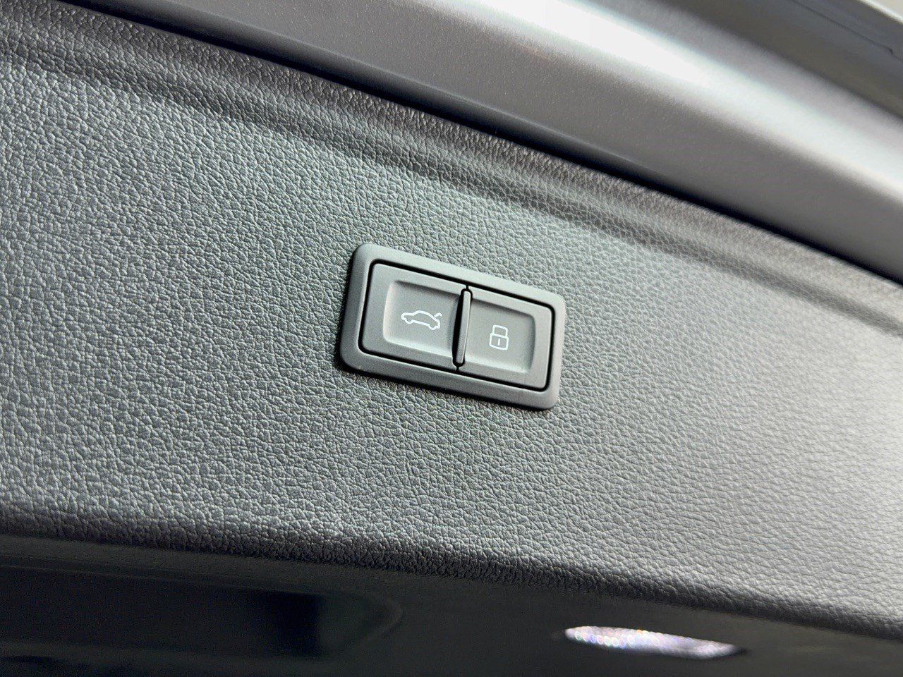 Used 2023 Audi Q5 2.0T Prestige AWD/4WD image 28